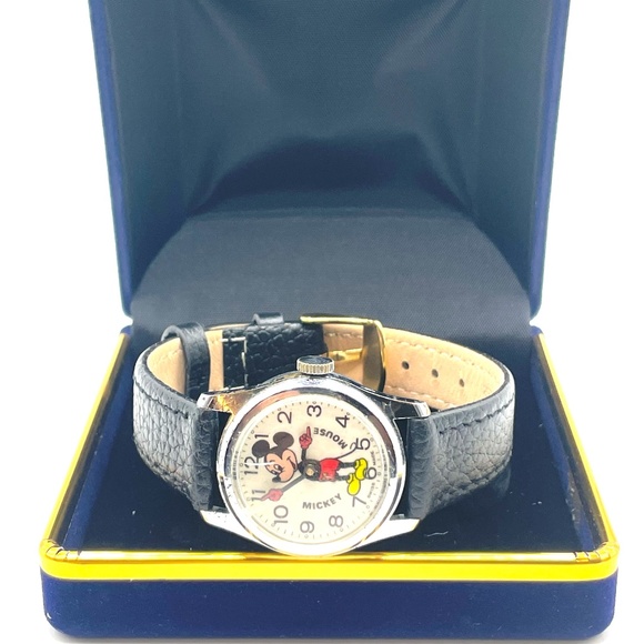 Vintage Bradley Disney Mickey Mouse Mechanical watch - Picture 4 of 5